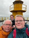Onderweg op het fietspad langs de zee.