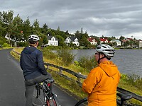 Fietstour. Bij stadsvijver.
