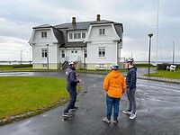 Fietstoer. Uitleg van George in Reykjavik