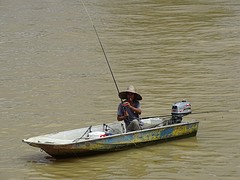 visser op rivier