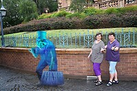 1204670251_MEDIUM