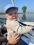 Tom, kapitein in wording op de boot van Tim