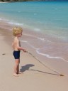 Matthijs op het strand
