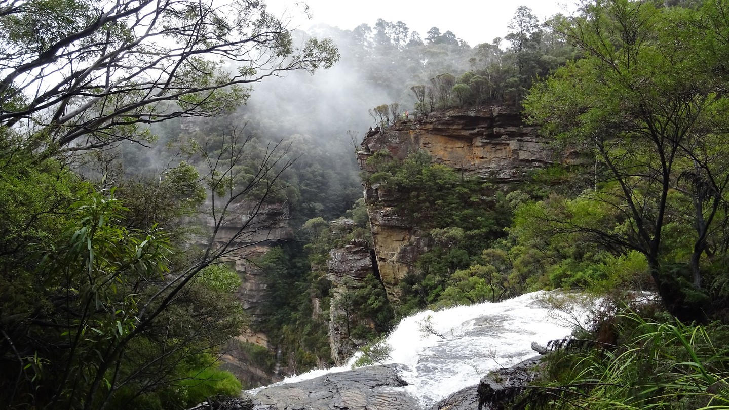 Hiking at Wentworth Falls