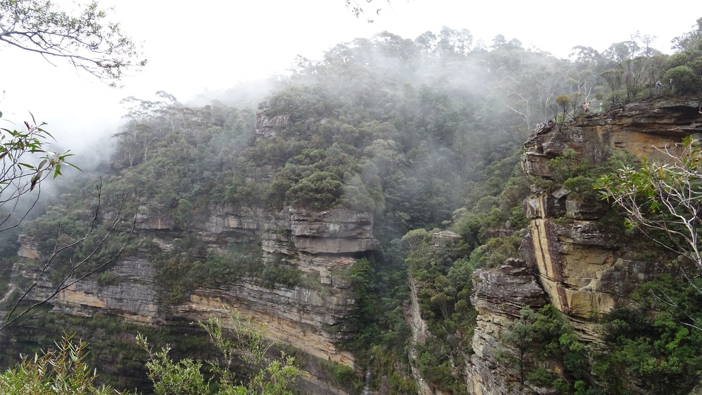 Hiking at Wentworth Falls