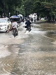 Flooth in the street