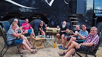 Internationaal gezelschap Belgen,Nederlanders, Duitsers en Zwitsers