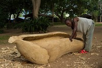 Mokoro in aanbouw