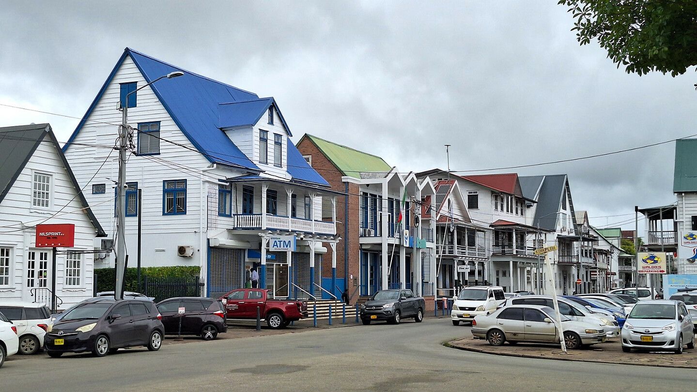 14. Paramaribo