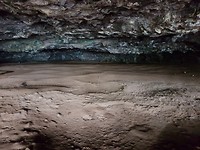 De Wet Cave deed zijn naam eer aan