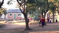 Kids op weg naar school