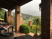 Kijkje vanaf het balkon