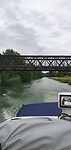Alle bruggen zijn hier roestbruin.