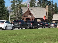 Wachten aan de ingang van het Banff National Park