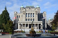 Zijaanzicht Parlementsgebouw