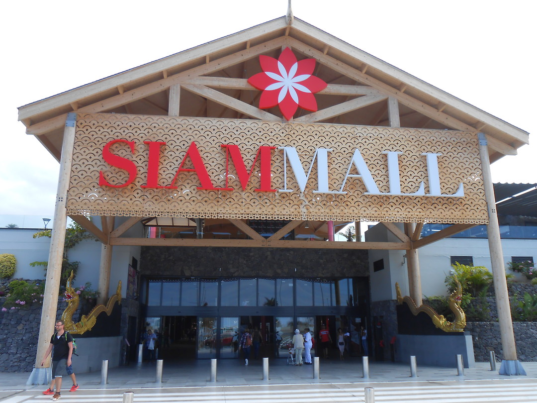 Shopping paradise