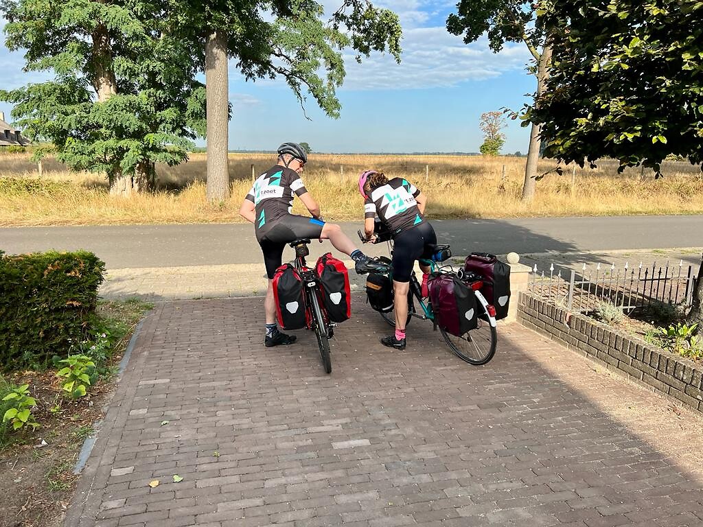 Daar gaan we