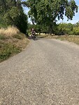 De heuvel op