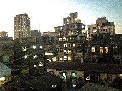 Uitzicht hotel sloppenwijk Mumbai
