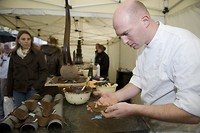 Hattem 25 De Chocolademeester aan het werk