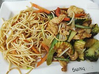 Koblenz (9) Thainse kip Teriyaki schotel