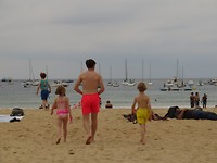 San-Sebastian beach boys (and girl)