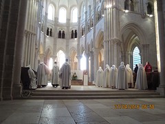 'S Morgens om zeven uur in de Basiliek van Vezelay.