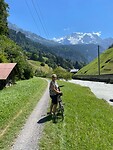 Mooie route langs rivier