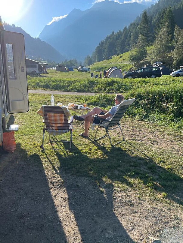 Ontbijten op camping Giessen