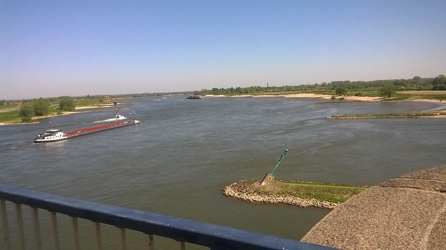 Brug bij Lent, de Waal