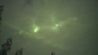 Onderweg probeert Aurora door de wolken heen te schijnen