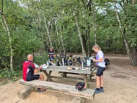 Lunchmomentje in het bos