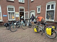 De tassen gaan er weer op voor de laatste etappe