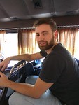 Stijn in de bus vanaf het vliegveld naar Kho San Road