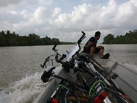 Onze trouwe stalen rossen mogen mee op de boot