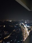 Uitzicht vanuit onze Airbnb op de 32e verdieping