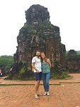Samen met de tempel op de foto