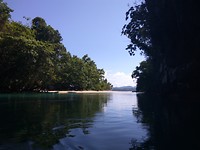Uitzicht vanuit de ingang van de ondergrondse rivier