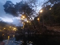 's Avonds gingen de lichtjes aan