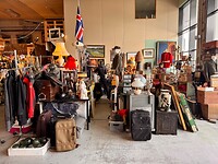Heerlijke rommel op de vlooienmarkt