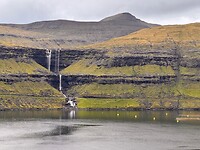 De hoogste waterval vanaf de overkant