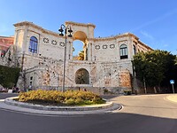 Aan het Piazza Costituzione