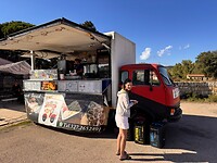 Een gezellige fastfood car, die rijden we niet voorbij