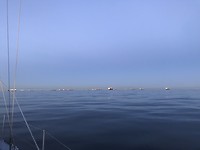 wachtende schepen voor de kust