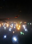 300323_Vliegtuig_SA_Singapore by night
