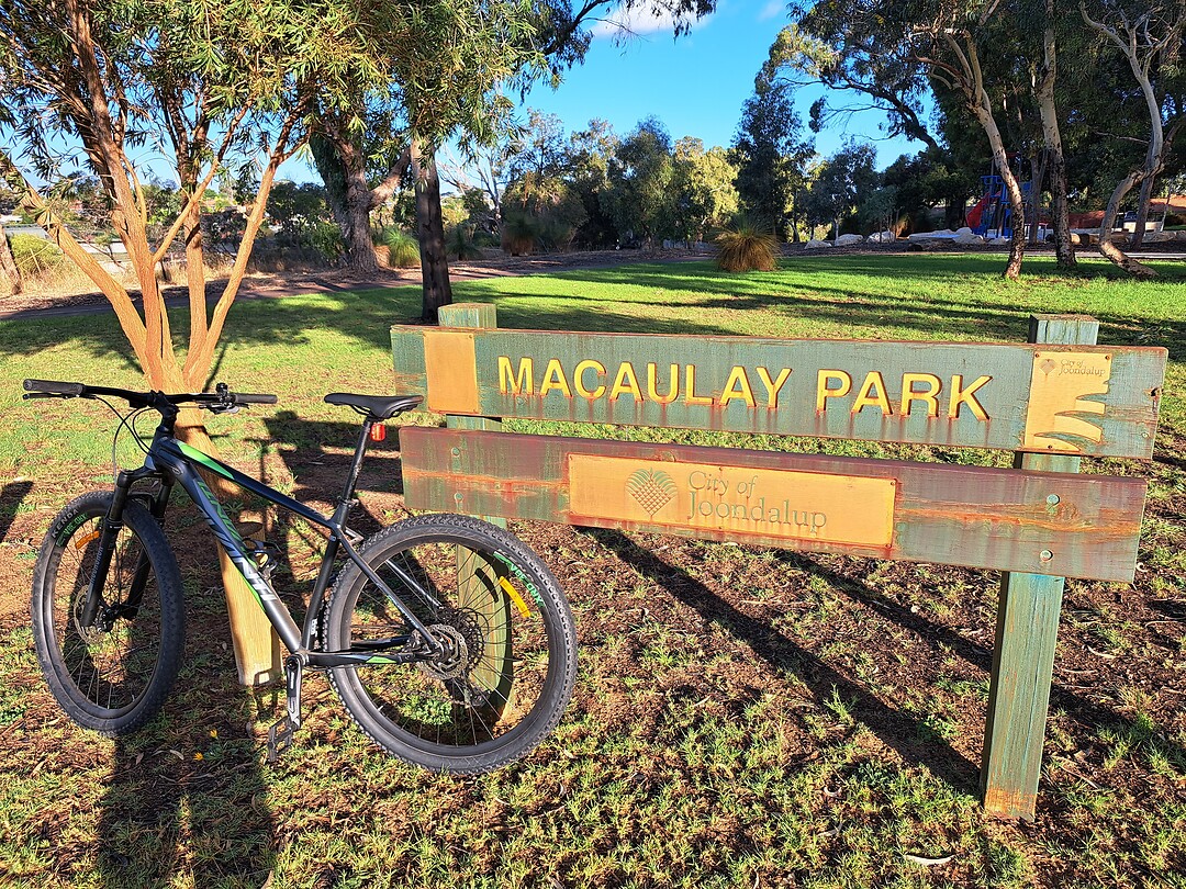 060423_Macaulay Park Duncraig