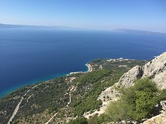 Hoog langs de kust