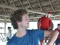 Max met papegaai