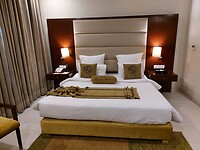 Rais had een fancy hotel geboekt voor me