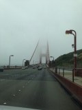 De Golden Gate Bridge in de wolken